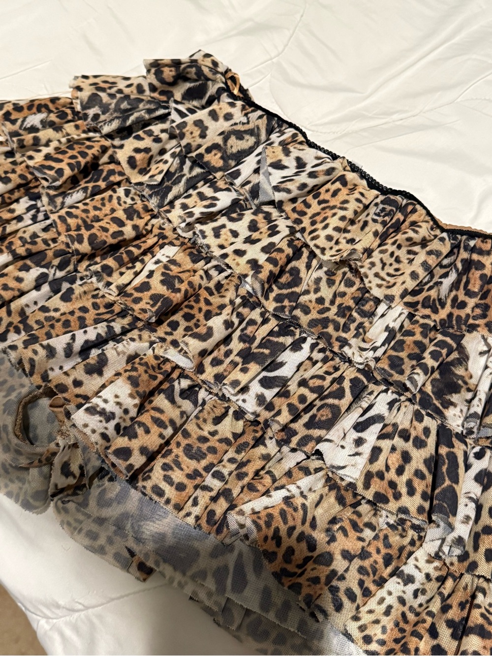 Leopard Print Ruffle bloomer shorts - Picture 4 of 5